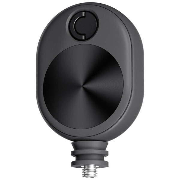 Insta360 One X2 Bullet Time Cord Vam omogućava da okrećete kameru iznad glave kako biste dobili "Bullet Time" efekat. Zašrafite ga u navoj M6 x1 na dnu kamere, izvucite kabl od 110cm, a zatim kružnim pokretima zamahnite kameru iznad glave. Gumeni prsten na dnu osigurava da ne oštetite dno Vaše kamere.