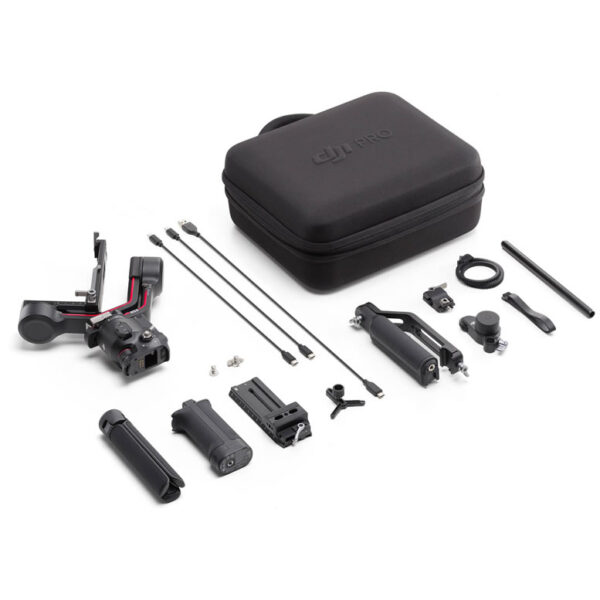 DJI RS 3 Combo je redizajniran tako da bude još lakši i elegantniji od Ronin RSC 2 gimbala sa samo 1.2kg težine i nosivošću do 3kg. Ovaj mali gimbal je dovoljno čvrst da podrži i stabilizuje Soni a7S III ili Canon R5 sa zum objektivom od 24-70 mm. Sa većim OLED ekranom u boji, novim tasterom za fino podešavanje i većom stabilnošću, RS 3 postaje neizostavnii deo vašeg kompaktnog kompleta. Combo paket uključuje dodatne stvari kao što su potpuno novi Focus motor, Briefcase ručku, dva kontrolna kabla za više kamera i kaiš za pričvršćivanje objektiva.