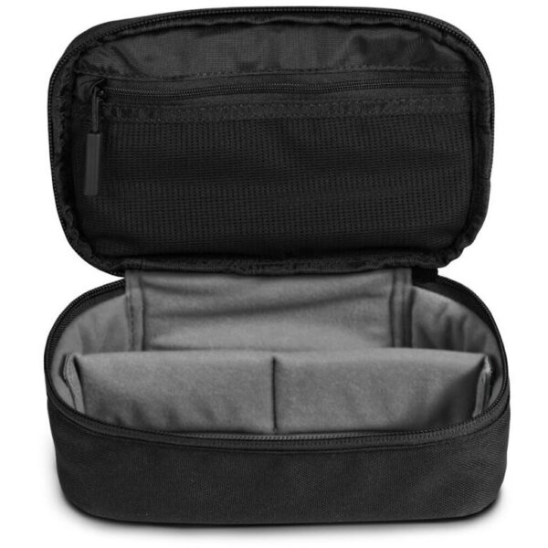 GoPro Casey Lite je torbica pogodna za putovanja sa pregradama koje se mogu skinuti. Okvirne dimenzije ove GoPro Case Lite torbice su 20X13cm.