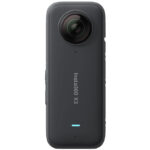 Insta360 X3 dolazi sa nadograđenim senzorom većim ekranom osetljivim na dodir. Snima 360° video u 5.7Krezoluciji i 360° fotografije od 72MP