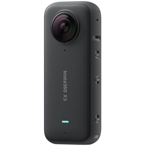 Insta360 X3 dolazi sa nadograđenim senzorom većim ekranom osetljivim na dodir. Snima 360° video u 5.7Krezoluciji i 360° fotografije od 72MP