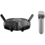 DJI Goggles 2 Motion Combo je paket koji pruža uzbuđenje tokom letenja FPV dronom. Ova kombinacija je kompatibilna sa dronovima Mavic 3 serije, Avata i Mini 3 Pro.