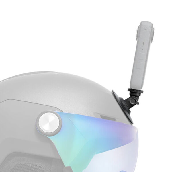 Insta360 X3 Snow bundle je komplet opreme za Insta360 X3 kameru za zimske aktivnosti poput skijanja i snowboarding-a.