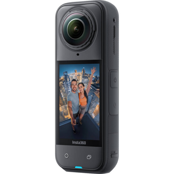 DJI Osmo 360 kamera prednji pogled saprikaza ekrana